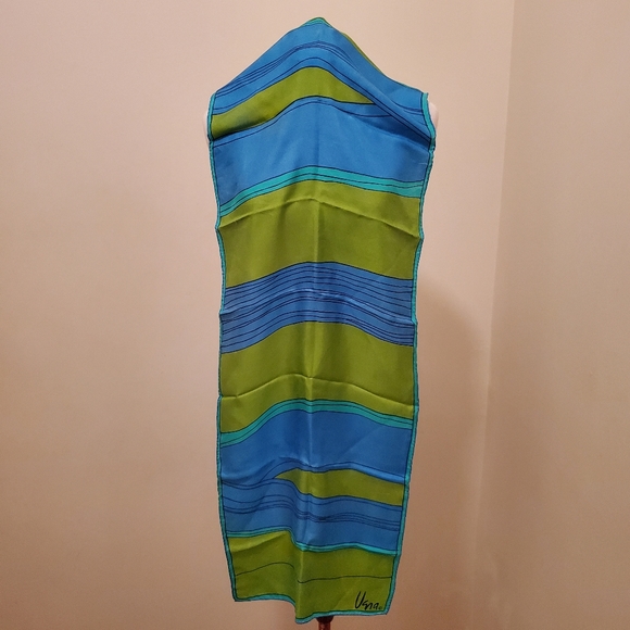 Vintage 80's Vera Long Rectangular Scarf - Picture 3 of 4